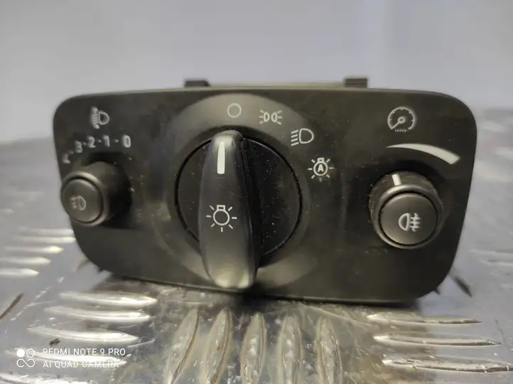 Ford S-MAX (2006 - 2010) 04066445 Включатель фонарей — фото 1