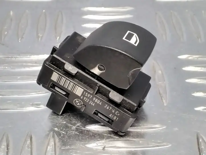 BMW 5 E60 E61 (2004 - 2010) 15979804 Кнопка стеклоподъемников — фото 1