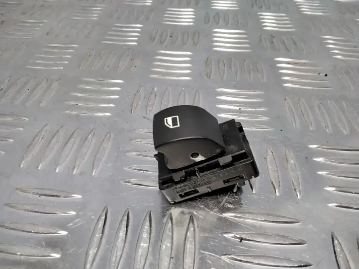 BMW 5 E60 E61 (2004 - 2010) 15979804 Кнопка стеклоподъемников — фото 2