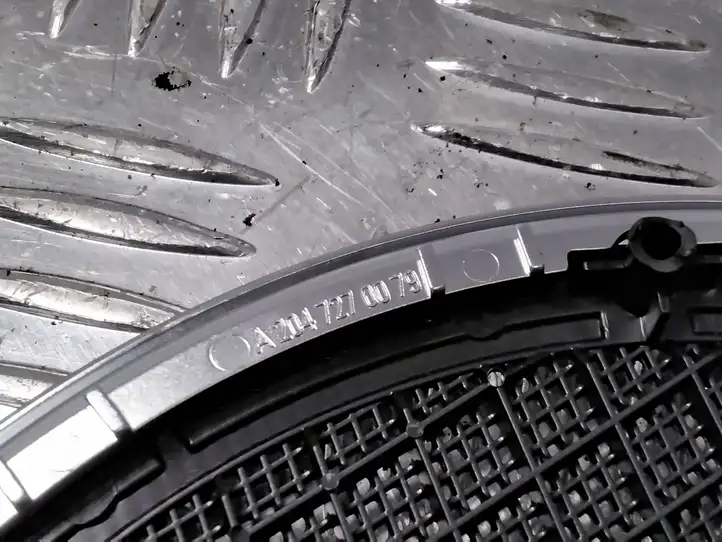 Mercedes-Benz C W204 (2007 - 2014) 02047270079 Накладка динамика передней двери — фото 3