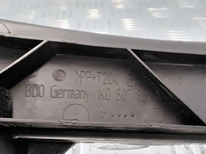 Volkswagen Golf V (2003 - 2009) 1K0807889A Кронштейн переднего бампера — фото 4