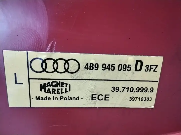 Audi A6 S6 C5 4B (2001 - 2004) 4B9945095D Задний фонарь в кузове — фото 2