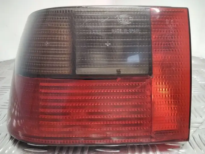 Seat Ibiza II (6k) (1999 - 2002) A2810881 Задний фонарь в кузове — фото 1