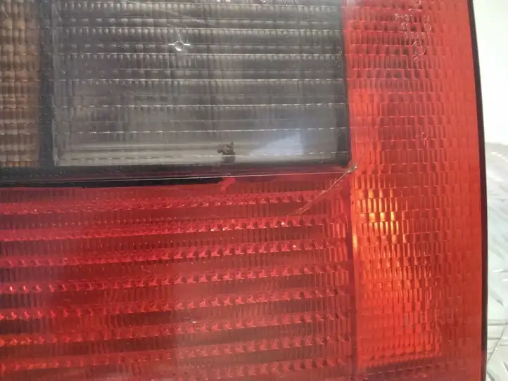 Seat Ibiza II (6k) (1999 - 2002) A2810881 Задний фонарь в кузове — фото 2