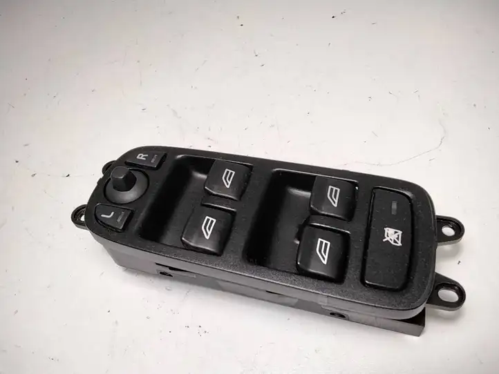 Volvo V50 (2004 - 2008) 30795081 Кнопка стеклоподъемников — фото 1