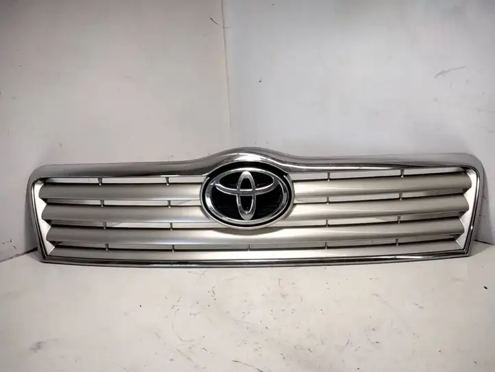 Toyota Avensis T250 (2003 - 2006) 5311405000 Верхняя решетка радиатора — фото 1