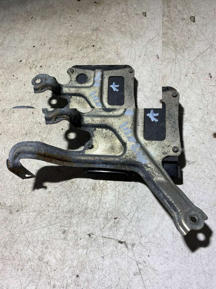 Toyota Avensis T250 (2006 - 2009)  8987171010 Блок управления топливных форсунок