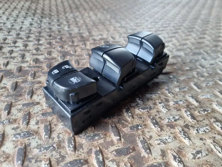 Nissan Juke I F15 (2010 - 2018) 254011KK5E Блок кнопок стеклоподъемников — фото 3