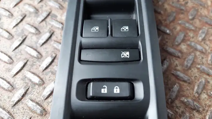 Buick Encore II (2019 - ) 95025518 Кнопка стеклоподъемников — фото 6