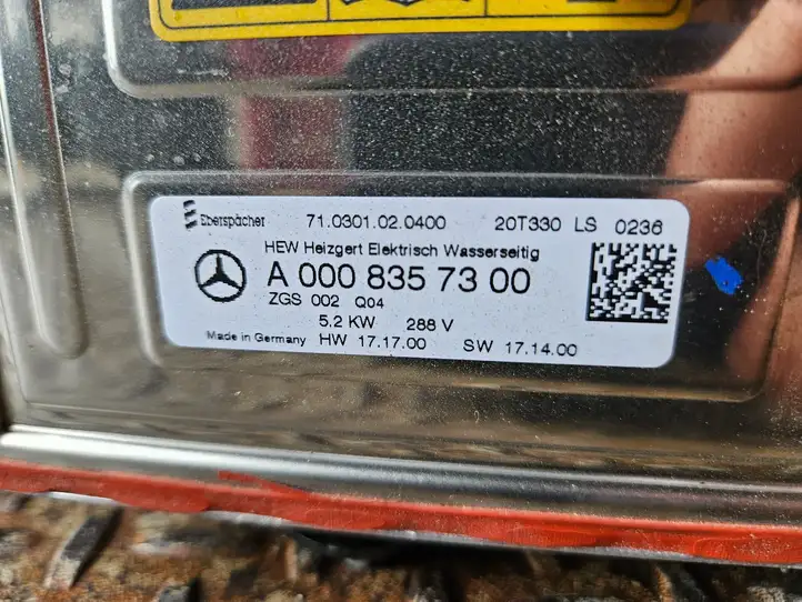 Mercedes-Benz A W177 (2018 - ) A0008357300 Подогреватель охлаждающей жидкости — фото 5
