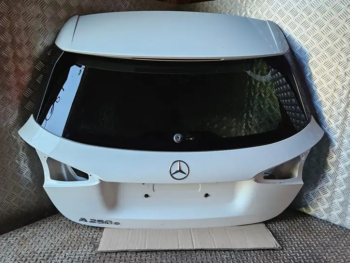 Mercedes-Benz A W177 (2018 - ) Крышка багажника — фото 1
