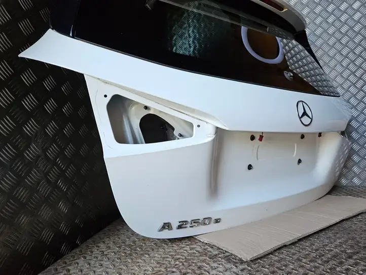 Mercedes-Benz A W177 (2018 - ) Крышка багажника — фото 2