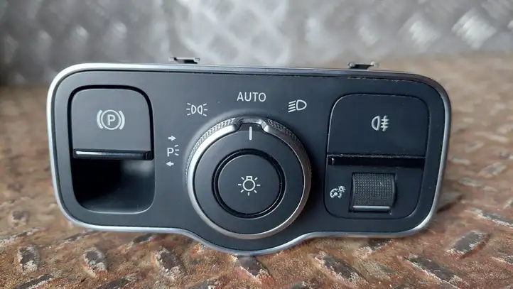 Mercedes-Benz A W177 (2018 - ) A2479052902 Включатель фонарей — фото 2
