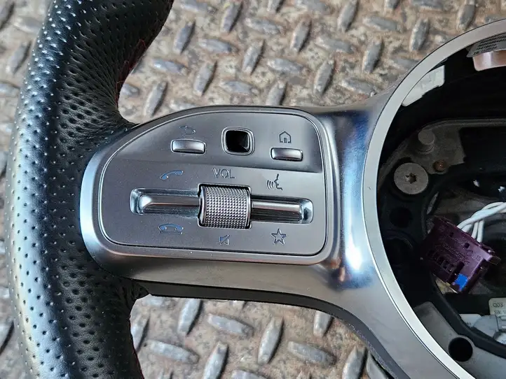 Mercedes-Benz A W177 (2018 - ) A0050072099 Руль — фото 4