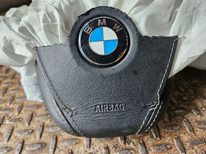 BMW 5 G30 G31 (2016 - ) 6880635 Подушка безопасности руля — фото 2