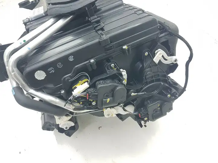 Ford Fusion II (2013 - ) DHS7H19B555CLD Комплект системы вентиляции салона — фото 2