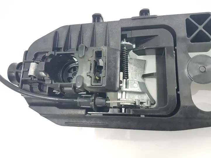 Ford Fusion II (2013 - ) ES73F224N03AE Крепление наружной ручки передней двери — фото 3