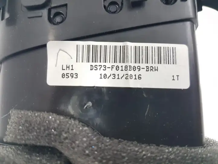 Ford Fusion II (2013 - ) DS73F018B09BRW Боковой воздушный дефлектор — фото 4
