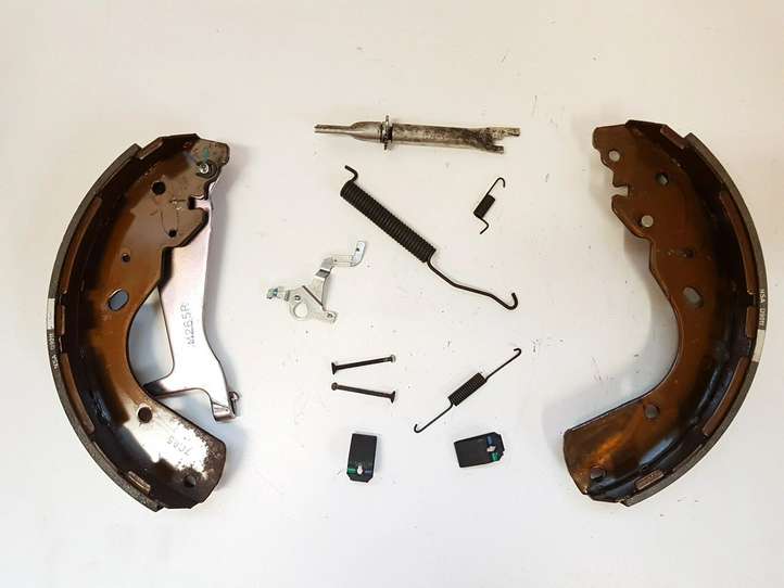 Ford Ranger (2006 - 2009)  1454551 Колодки ручного тормоза