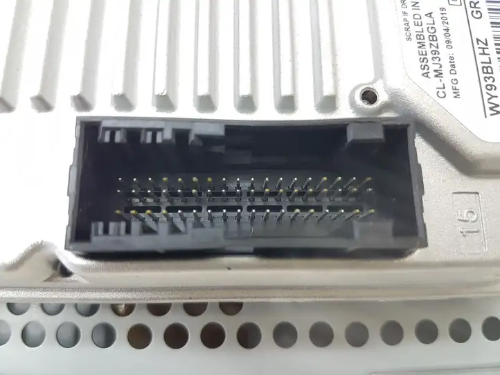 Ford Edge II (2015 - ) K2GT14G370 Дисплей — фото 3