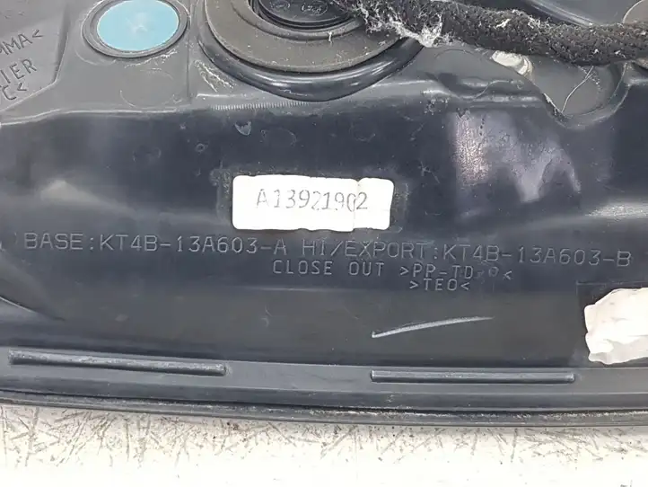 Ford Edge II (2015 - ) KT4B13A603 Задний фонарь в крышке багажника — фото 4