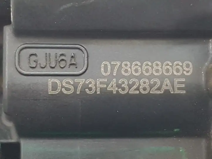 Ford Fusion II (2013 - ) DS73F43282 Замок крышки багажника — фото 4