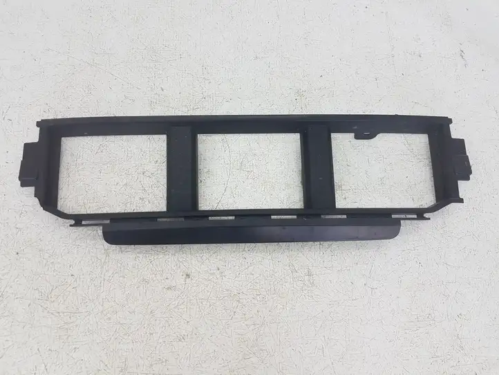 Ford F150 (2020 - ) ML3417B968 Нижняя решетка переднего бампера — фото 1