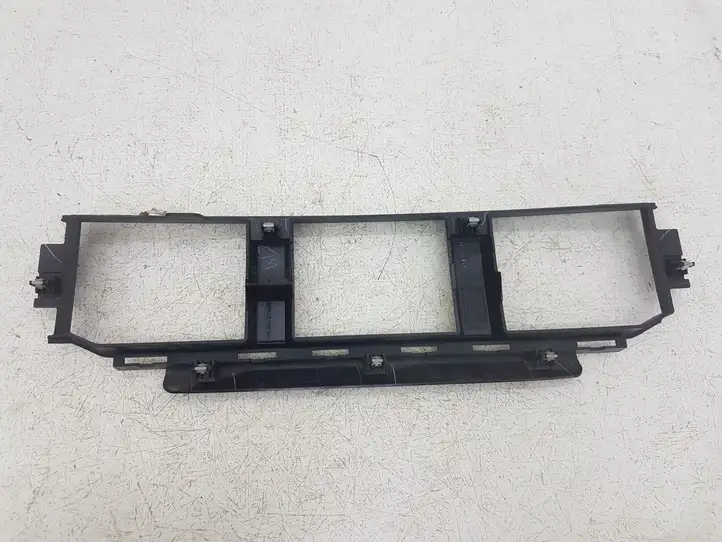 Ford F150 (2020 - ) ML3417B968 Нижняя решетка переднего бампера — фото 3