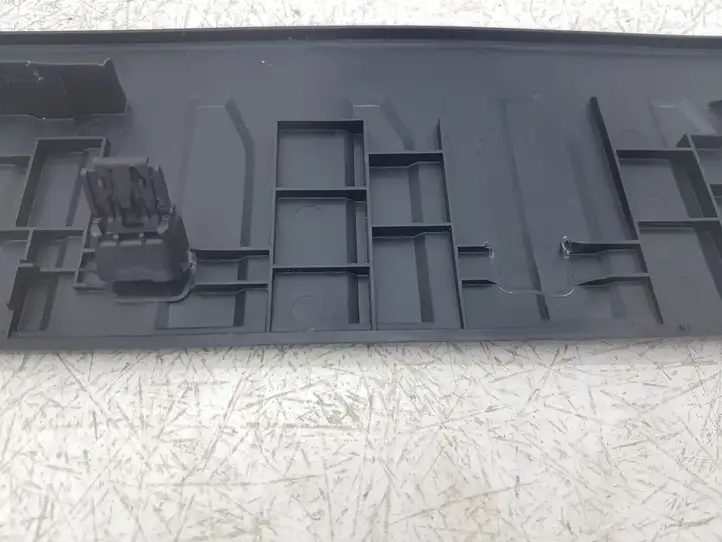 Ford F150 (2020 - ) FL3B1513200 Внутренняя отделка переднего порога — фото 3