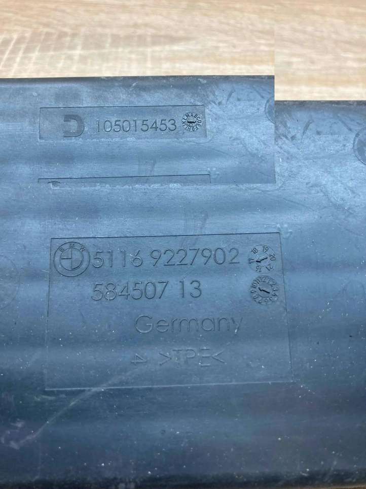BMW 3 F30 F35 F31 (2012 - 2018)  9227902 Подстилочка ящика для вещей
