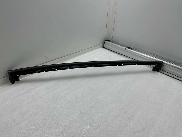 Tesla Model X (2015 - 2021)  107208090D Уплотнительная резина на задних дверях