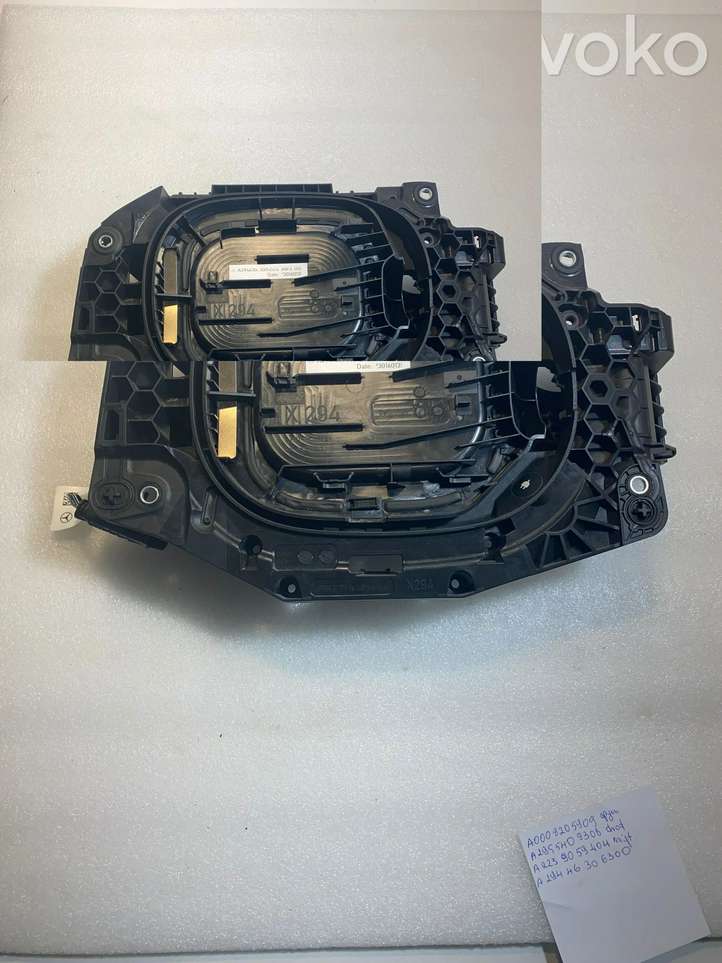 Mercedes-Benz EQE v295 (2022 - )  A2946300300 Электрический замок крышки бака
