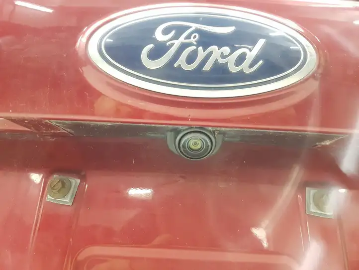 Ford Escape III (2013 - 2019) Крышка багажника — фото 2