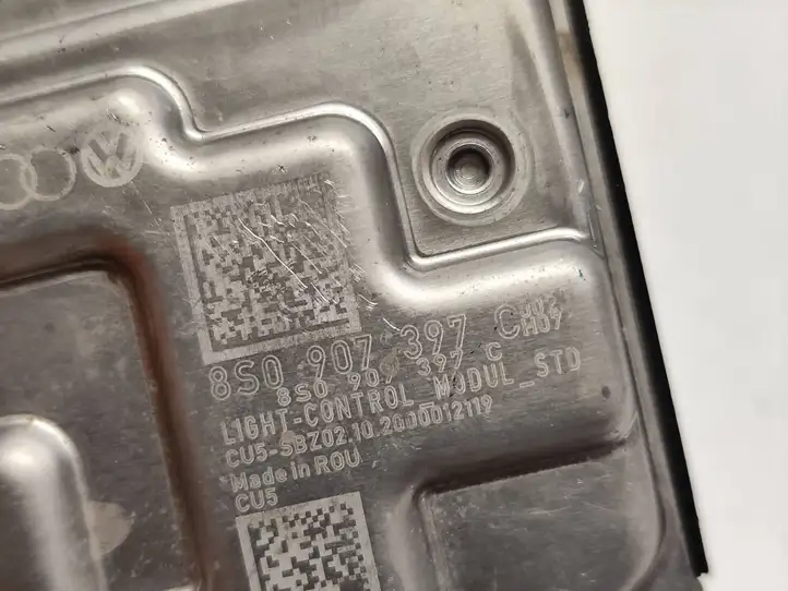 Audi Q2 - (2016 - ) 8S0907397C Передняя фара — фото 4