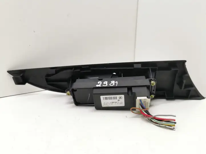 Mazda 3 I (2003 - 2006) 66370 Кнопка стеклоподъемников — фото 2