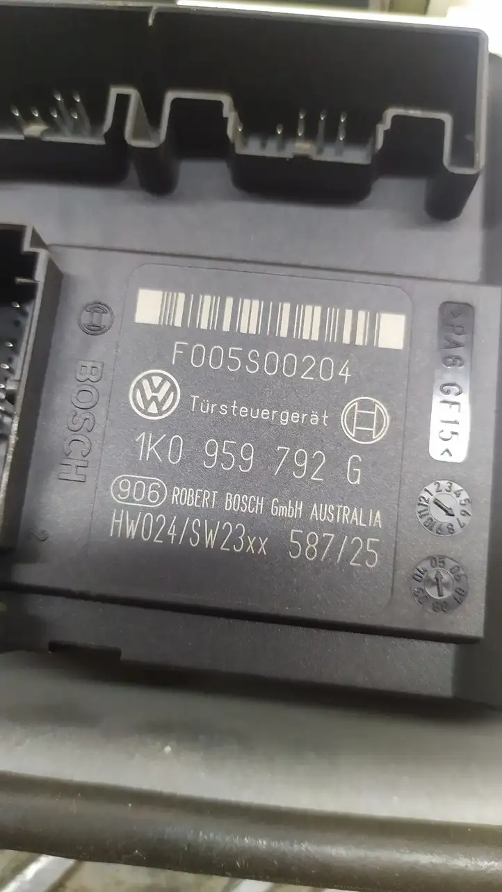 Volkswagen Golf Plus (2004 - 2008) 1K0959792G Электростеклоподъемник передний (комплект) — фото 4