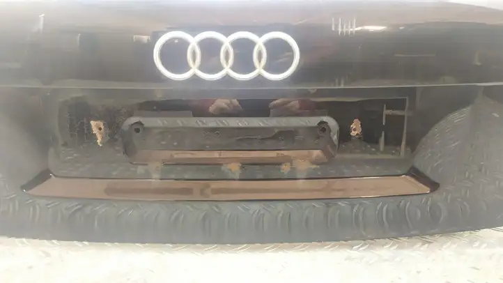 Audi A3/S3 8P (2003 - 2005) Крышка багажника — фото 3