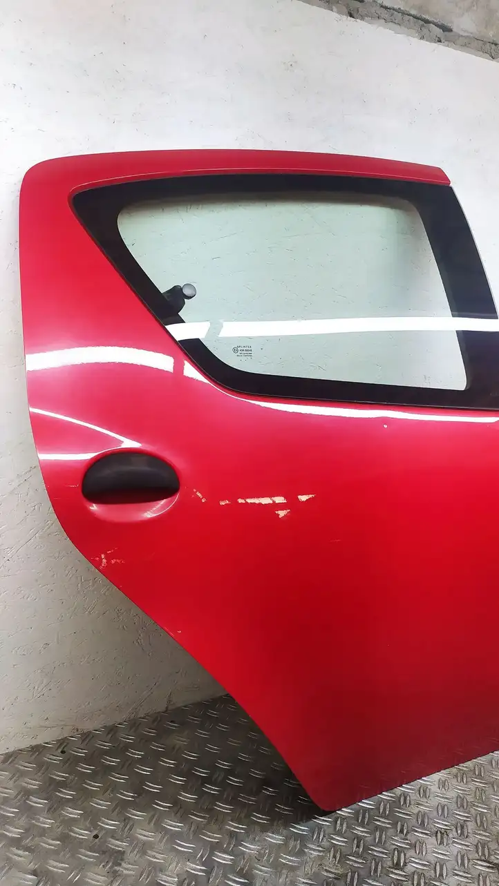 Toyota Aygo AB10 (2005 - 2008) Задняя дверь — фото 3