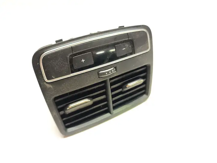 Audi A4 S4 B9 (2015 - 2019) 8W0819203B Задний воздушный дефлектор — фото 1