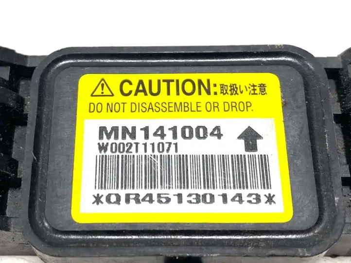 Mitsubishi Grandis (2003 - 2012) MN141004 Датчик удара SRS — фото 3