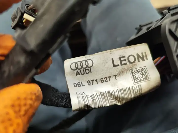 Audi A4 S4 B9 (2015 - 2019) 06L971627T Проводка топливных форсунок — фото 3