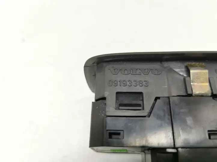 Volvo V70 (2000 - 2004) 8682949 Кнопка стеклоподъемников — фото 3