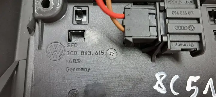 Volkswagen PASSAT CC (2008 - 2012) 3C0863615 Центральный воздушный дефлектор — фото 3