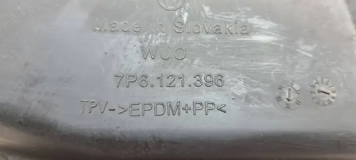 Volkswagen Touareg II (2010 - 2018) 7P6121396 Детали воздухозаборника — фото 3