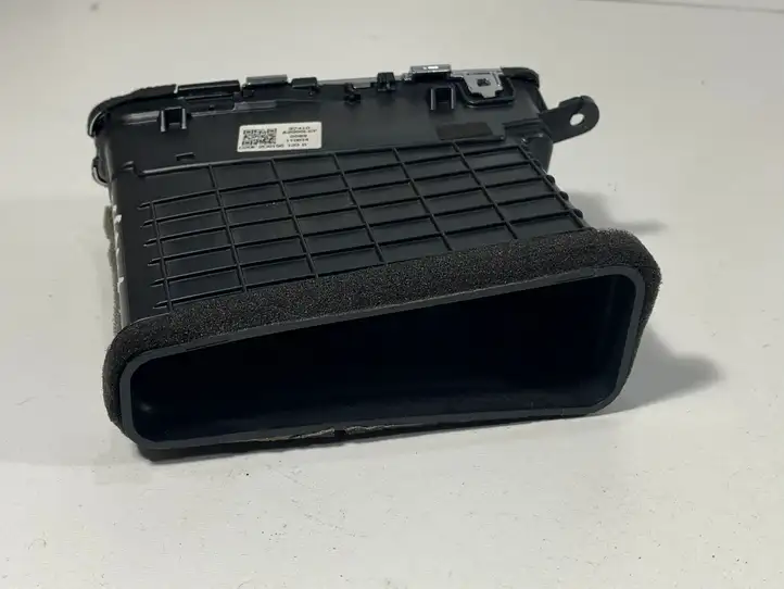 Kia Ceed (2012 - 2015) 97410A2000LEF Центральный воздушный дефлектор — фото 2