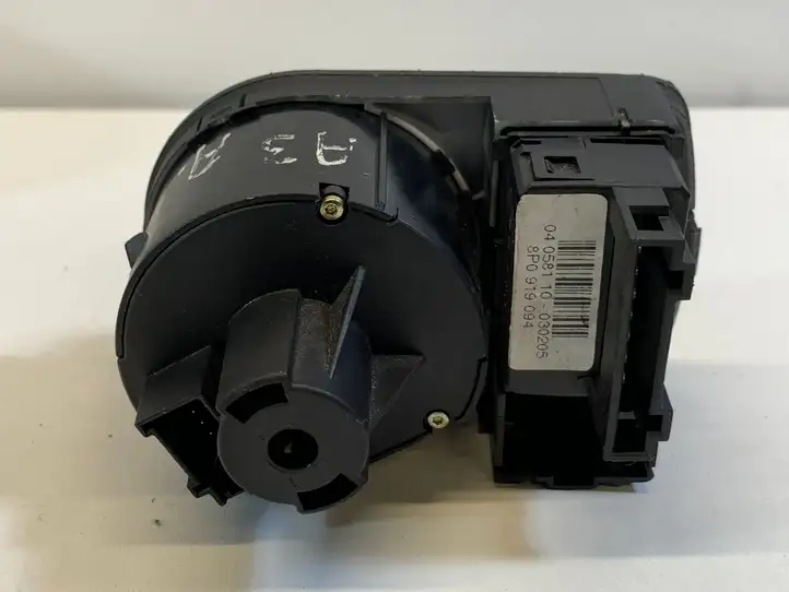 Audi A3/S3 8P (2004 - 2008) 8P2941531A Включатель фонарей — фото 4