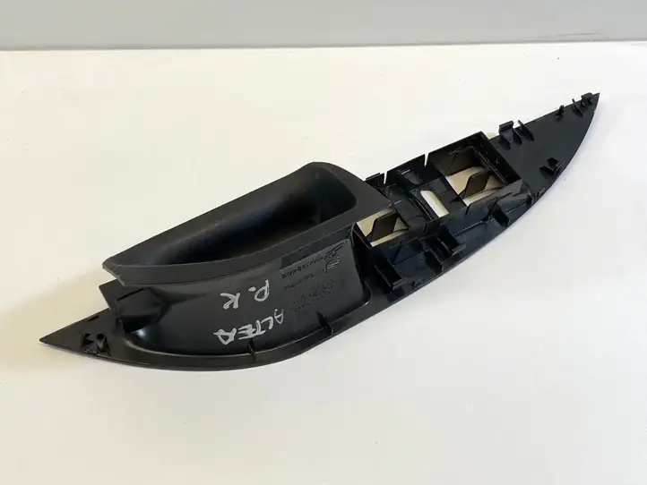 Seat Altea XL (2004 - 2015) 5P1867171A Ручка закрывания двери — фото 2