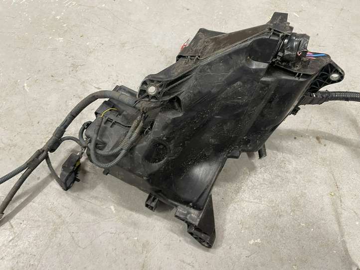 Lexus GS 250 300 350 300h 450h (2015 - 2020)  8264130320 Блок монтирования реле