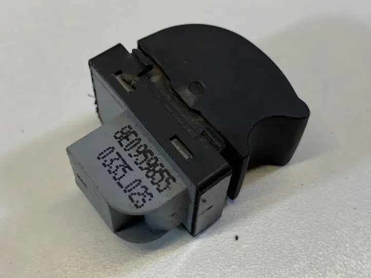 Audi A4 S4 B7 8E 8H (2004 - 2009) 8E0959855 Кнопка стеклоподъемников — фото 3