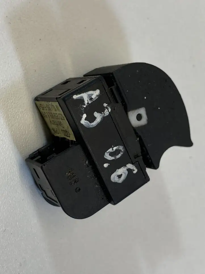 Audi A3/S3 8P (2004 - 2008) 8Z0959855B Кнопка стеклоподъемников — фото 3